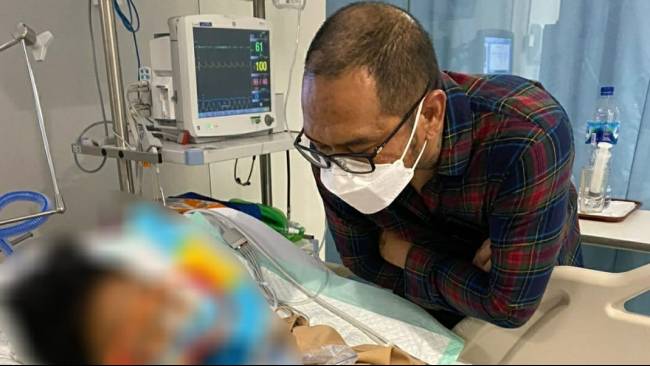 David saat menjalankan perawatan medis (Twitter Jonathan Latumahin)
