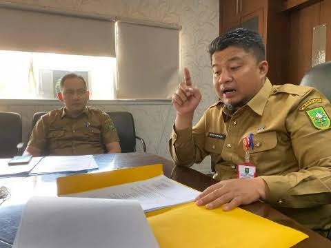 Kepala Disnakertrans Riau Imron Rosyadi (Mediacenterriau)