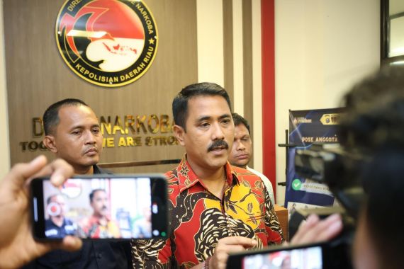 Direktur Reserse Narkoba Polda Riau, Kombes Pol Putu Yudha Prawira
